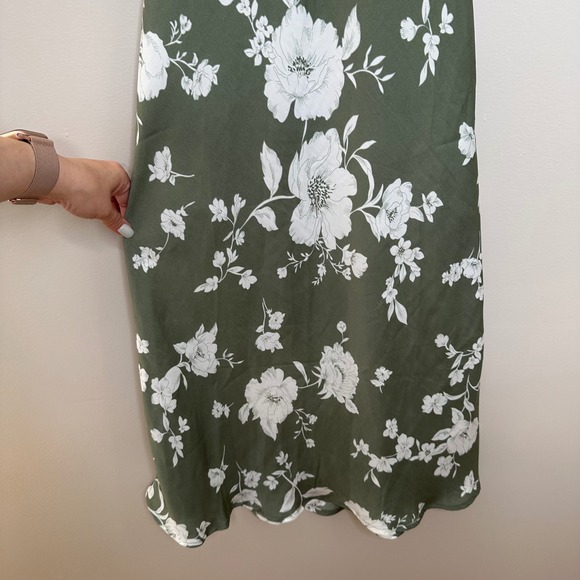Altar'd State Women's Floral Dark Sage‎ Cowl Neck Slip Midi Dress XS - Picture 2 of 8